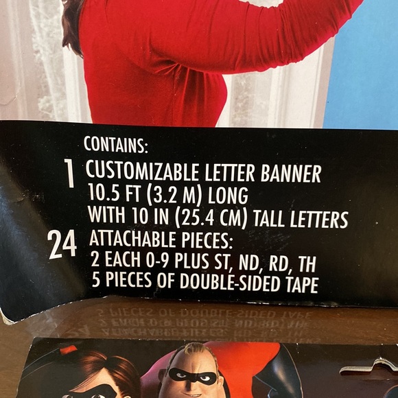 Incredibles 2 Banner and swirl decorations - Picture 5 of 7